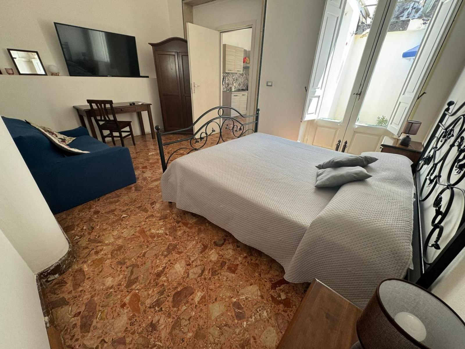 Ferienwohnung Arco Del Vescovo 2 Acireale Exterior foto